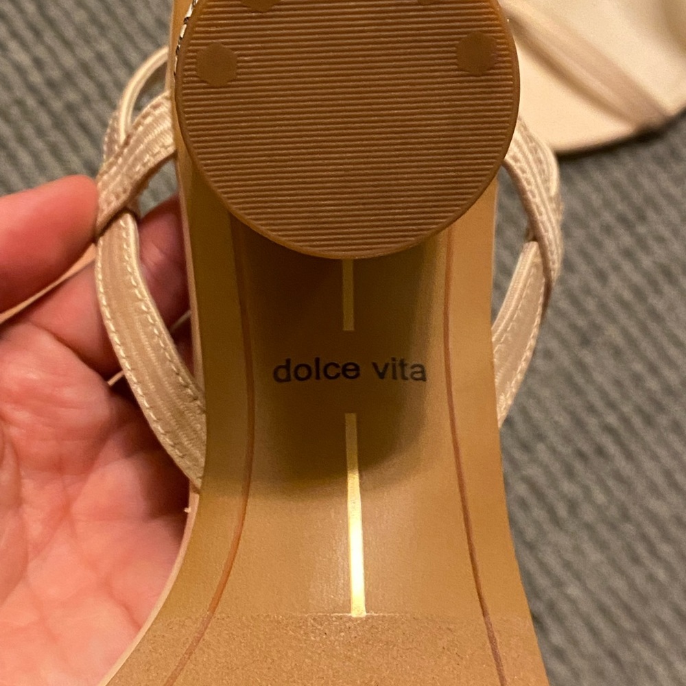 Moving - Picture 3 of 3